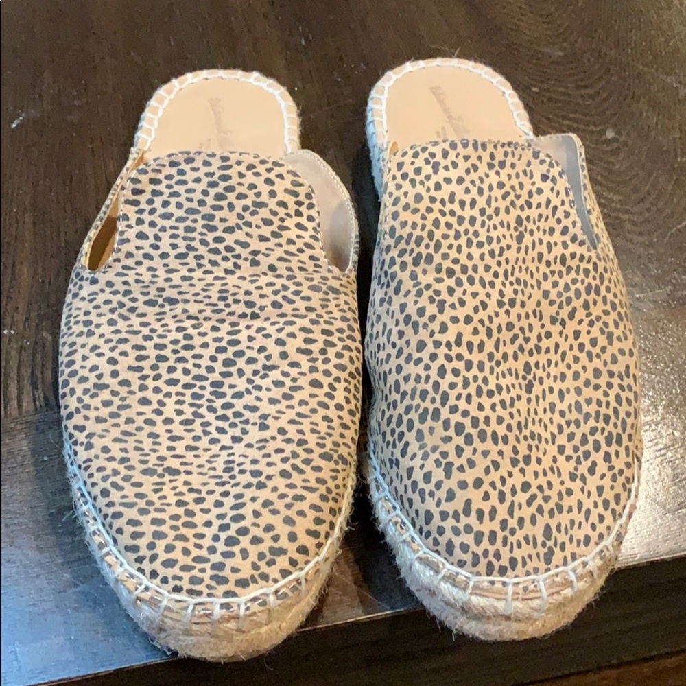 Leopard print slides